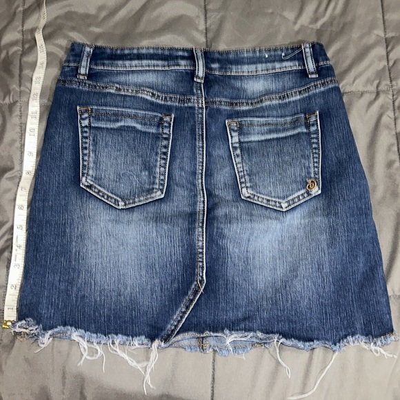 Denim Jean skirt. - Picture 3 of 3